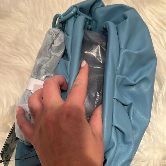 NWT Badgley Mischka Vegan Leather Wrapped Frame Clutch Bag - Blue - Picture 3 of 3